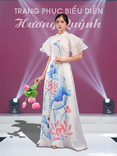 Áo dài sen trắng tay tiên
