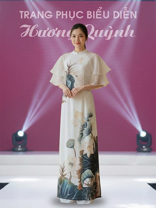 Áo dài trắng hoa sen tay tiên